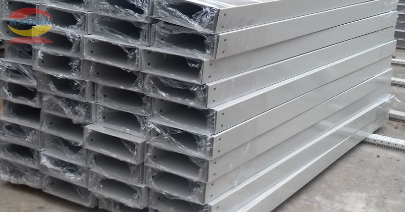 Máng cáp 200x100: 5 loại giá tốt, đáng dùng nên biết