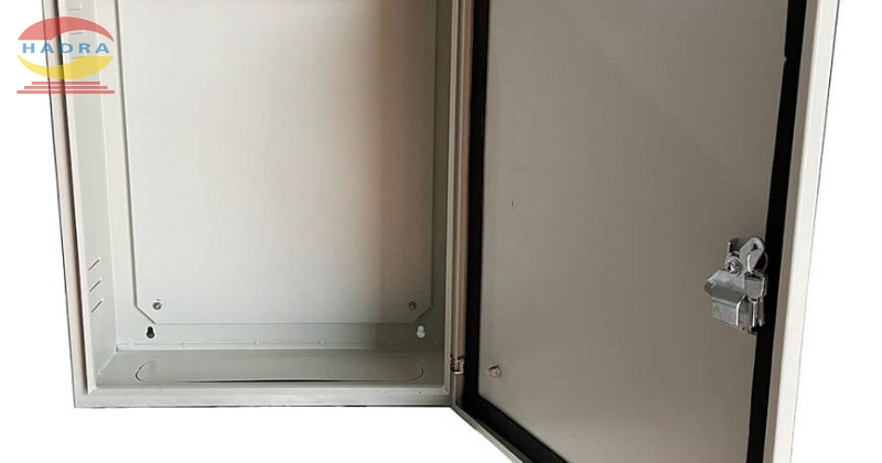 Tủ điện 300 x 400 x 200 nên chọn không? Mua ở đâu?