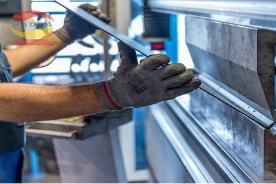 Uốn kim loại tấm CNC của Phúc Long HaDra có gì khác biệt?