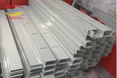 Máng cáp giá rẻ: những nguy cơ rình rập khi sử dụng