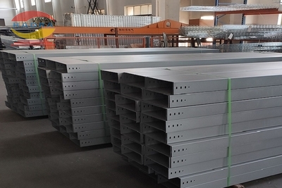 Giá thang máng cáp điện cho nhà máy sản xuất gạch