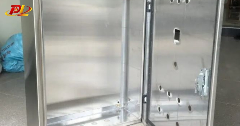 Vỏ tủ điện Thanh Hoá bằng Thép không gỉ có những ưu điểm gì?