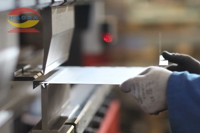 Gia công kim loại tấm có thể sử dụng những phương pháp nào?