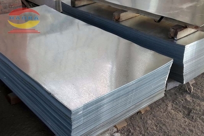 Kim loại tấm gia công có khó không? Đơn vị nào uy tín?