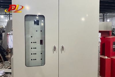 Tủ điện ngoài trời 800x600x300 được làm từ chất liệu nào?