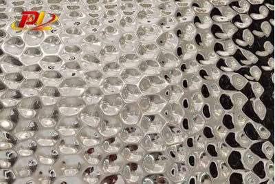Tấm kim loại trang trí Phúc Long Hadra có tốt không?