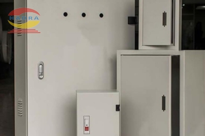 Vỏ tủ điện âm tường và Phúc Long Hadra: nên dùng loại nào?