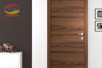 Cửa thép vân gỗ chung cư cách chọn thế nào bền bỉ? Xem ngay!