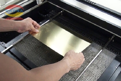 Tìm hiểu phương pháp gia công tấm kim loại mỏng chất lượng