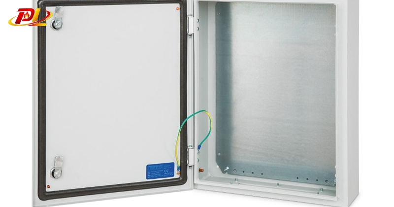 Tủ điện 600x800x300 an toàn cho nhà máy linh kiện điện tử