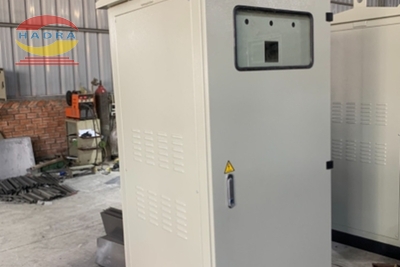 Tủ điện ngoài trời 800x600x300 thiết kế dành cho sân bóng đá