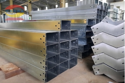 Máng đỡ cáp điện an toàn cho nhà máy sản xuất phụ kiện ô tô