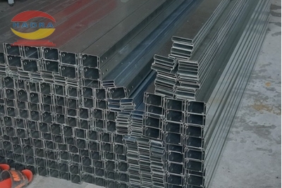 Máng cáp sơn tĩnh điện 100x50 nâng cao an toàn cho công trình
