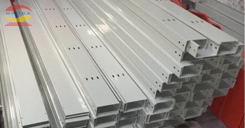 Máng cáp 400x100 an toàn cho các căn hộ mini, Xem ngay!