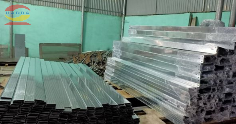 Bật bí cách lựa chọn máng cáp 100x50 chất lượng, Xem ngay!