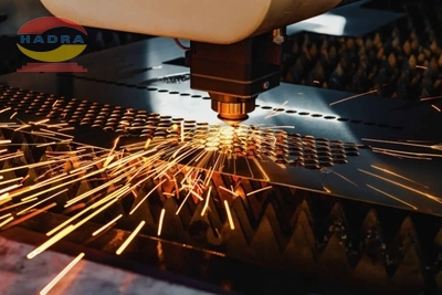 Kim Loại Tấm CNC – Cắt Chính Các, Sắc Nét, Mẫu Mã Đa Dạng