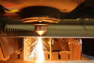 Cắt Laser Kim Loại Tấm Gia Công Nhanh, Sắc Nét, Xem ngay!