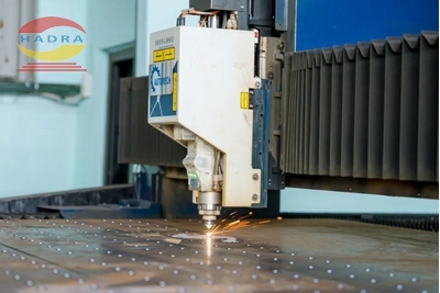 Cắt Laser Thép Tấm - Yếu Tố Quyết Định Bề Mặt Cắt Mịn