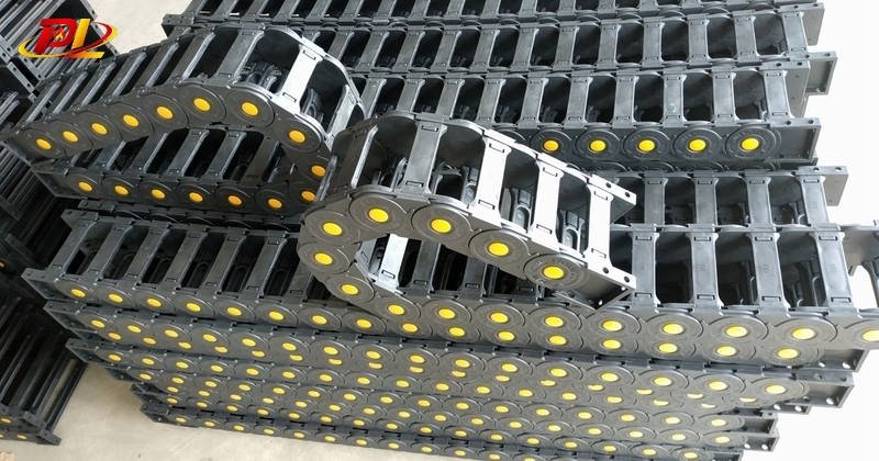 Máng Xích Nhựa Cuốn Cáp - Bí Kíp Giảm Tiếng Ồn Khi Vận Hành