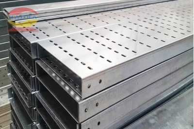 So Sánh Thang Máng Cáp Nhúng Nóng Và Mạ Kẽm Điện Phân Trong Môi Trường Ngoài Trời