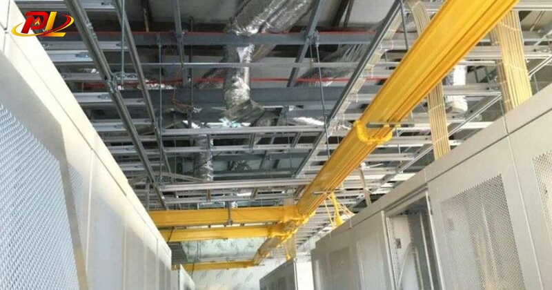Máng Điện Sơn Tĩnh Điện - Lắp Treo Trần Hay Âm Trần Tốt Hơn?