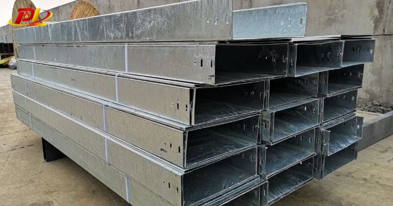 Máng Cáp Mạ Kẽm Nhúng Nóng - Nên Chọn Mạ Nhám Hay Mạ Bóng?