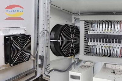 Thiết Kế Vỏ Tủ Điện Có Cần Lắp Đặt Quạt Thông Gió Không?