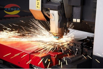 Cắt Laser Thép Tấm - Cách Nhận Biết Thép Tạp Chất Qua Tia Lửa