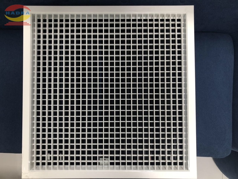 Cửa gió hai lớp nan