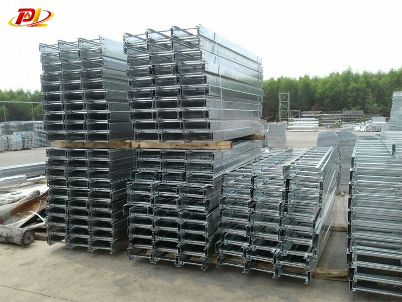 Thang cáp mạ Kẽm nhúng nóng giá rẻ