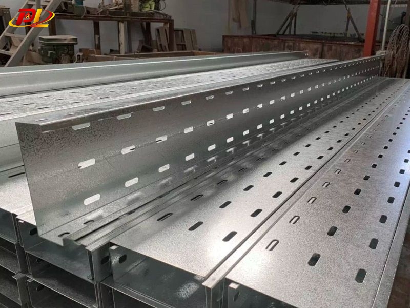 Khay cáp mạ Kẽm điện phân