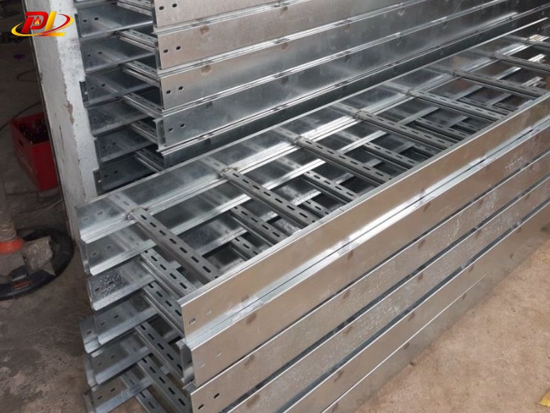 Thang cáp mạ Kẽm điện phân