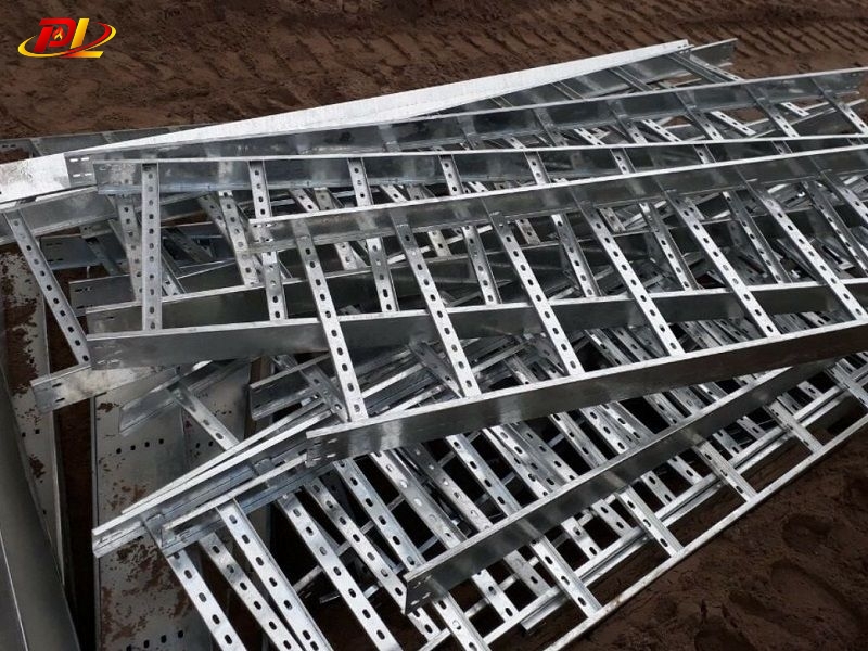 Thang cáp mạ Kẽm điện phân giá tốt