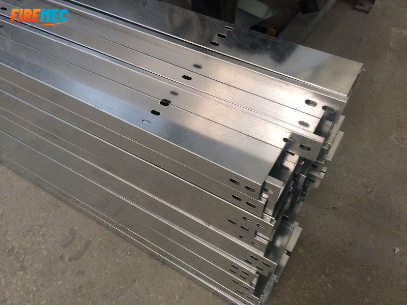 máng cáp mạ kẽm FIREMEC