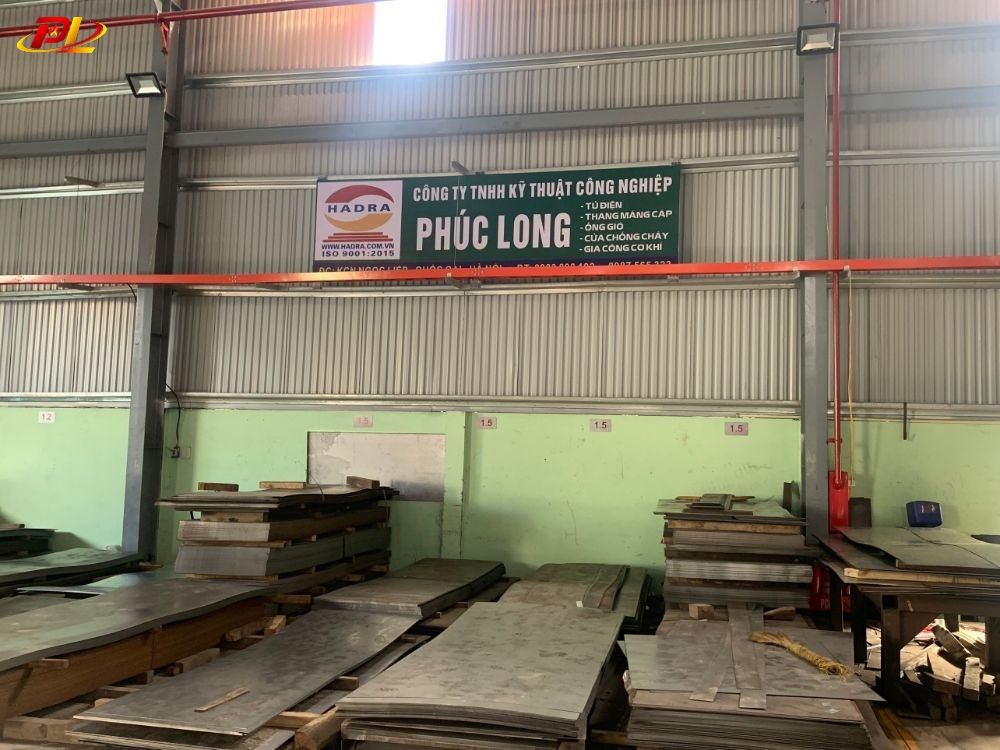 Giá cửa chống cháy chung cư 3
