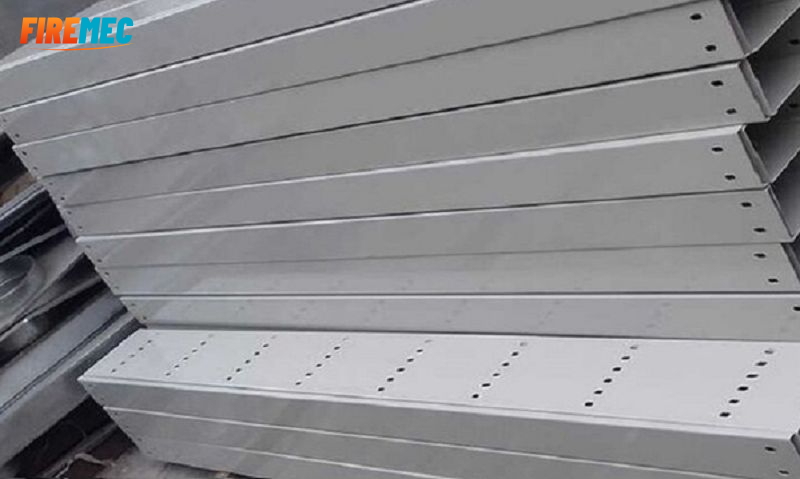 Máng cáp sơn tĩnh điện 150x100 1