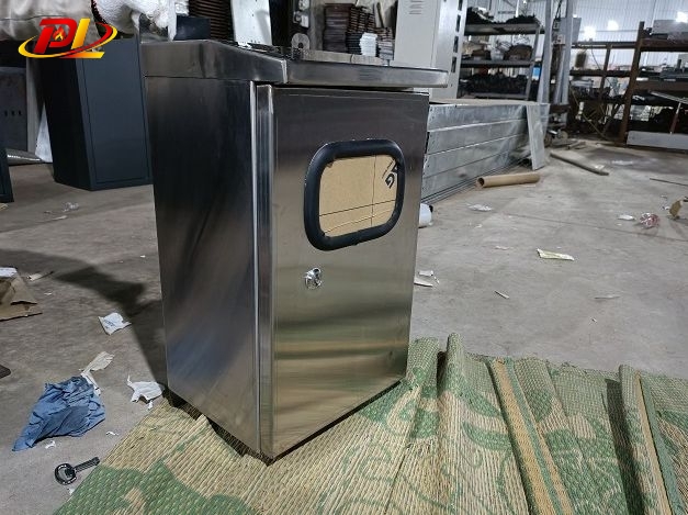 Vỏ tủ điện inox 304 có độ bền từ 15 đến 40 năm