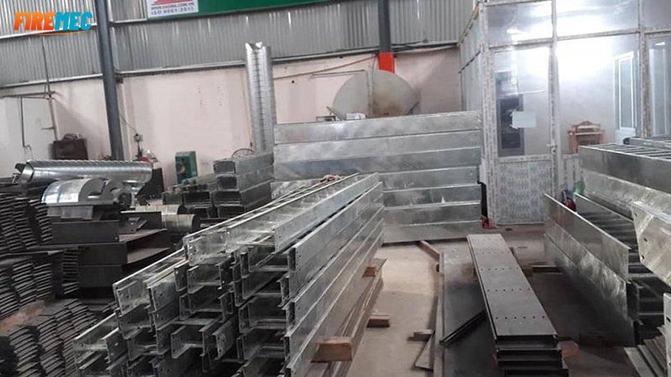 FIREMEC chuyên sản xuất thang máng cáp đảm bảo uy tín