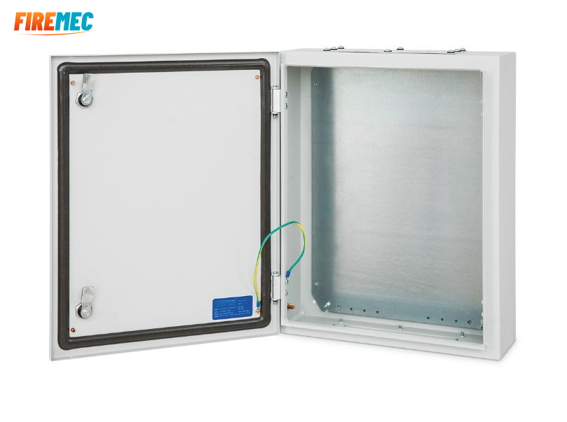 Vỏ tủ điện 400x300x150 thích hợp lắp đặt chung cư không?