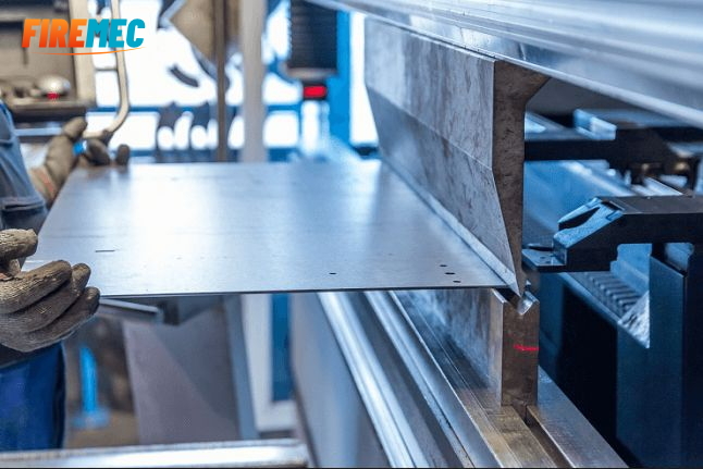 Ứng dụng tấm kim loại mỏng trong các hạng mục nào?