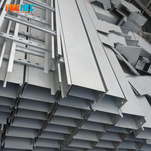 Vì sao thang cáp 300x100 nên dùng cho nhà máy sản xuất nến?