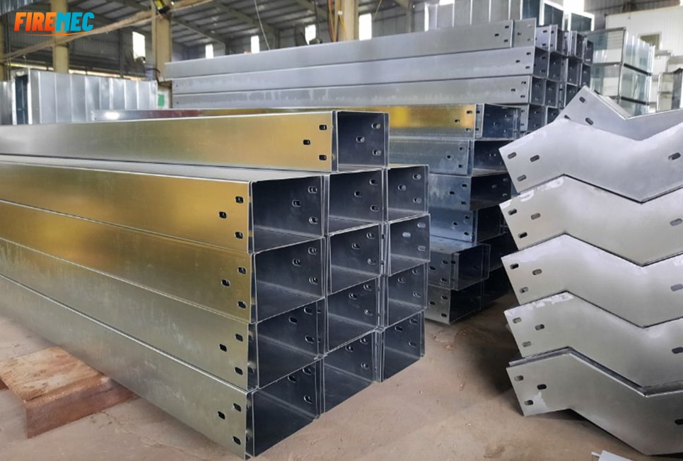 Thang máng điện 250x100 - Thang máng giúp nâng đỡ và bảo quản tốt thiết bị