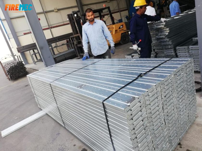 Những lưu ý khi lựa chọn đơn vị sản xuất thang máng cáp mạ kẽm nhúng nóng