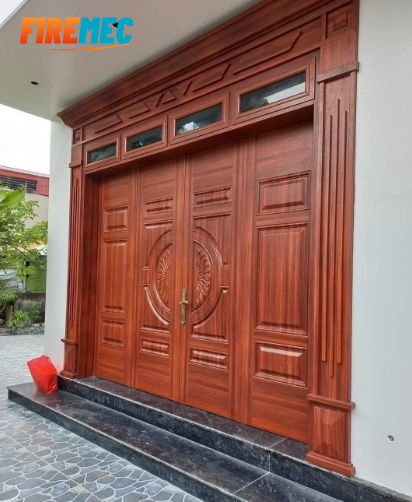 Mẫu cửa thép vân gỗ 4 cánh - Cửa thép vân gỗ 4 cánh lệch- Thiết kế huỳnh hoa cúc