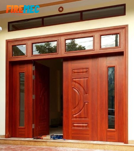 Mẫu cửa thép vân gỗ 4 cánh - Cửa thép vân gỗ 4 cánh kết hợp ô kính – Tạo không gian thông thoáng