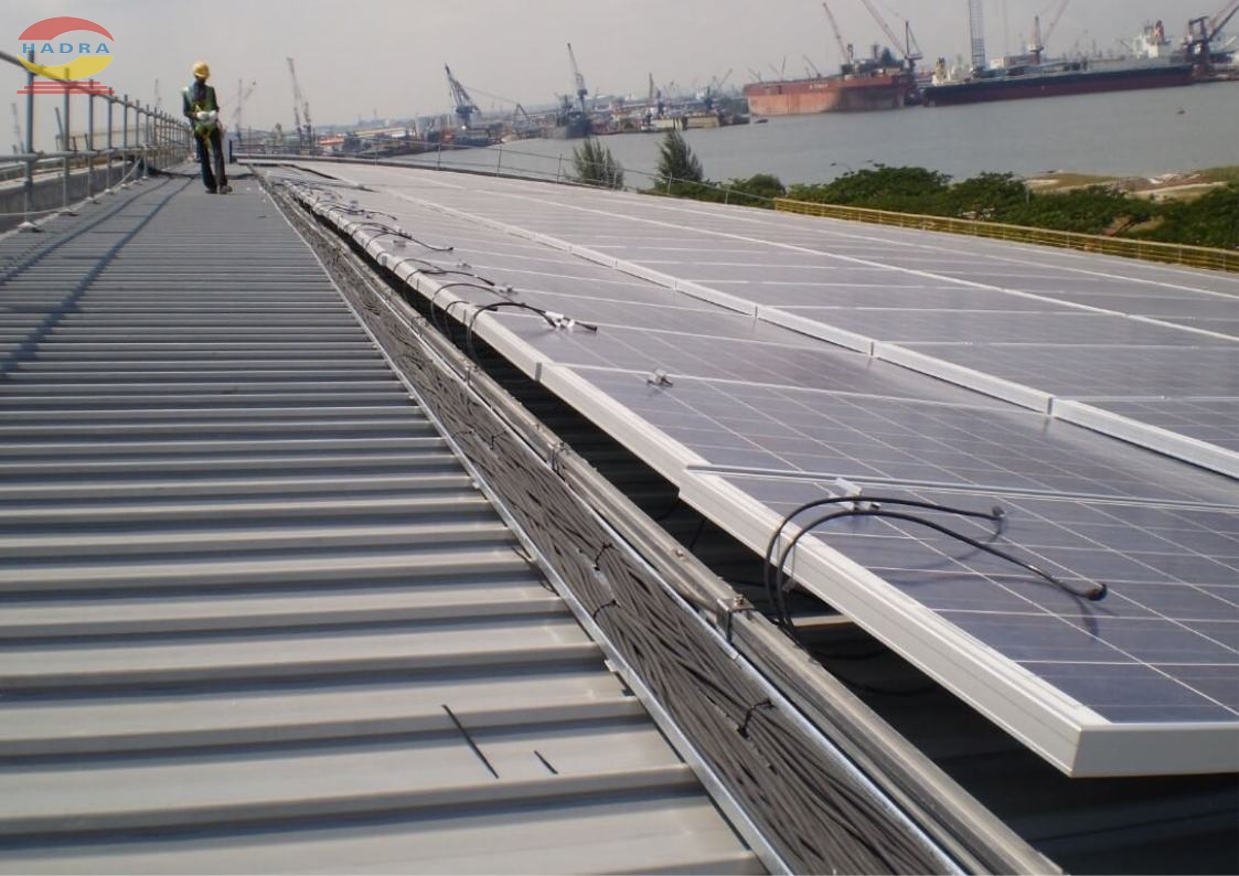 Ứng Dụng Của Máng Cáp Solar Trong Các Dự Án Điện Mặt Trời