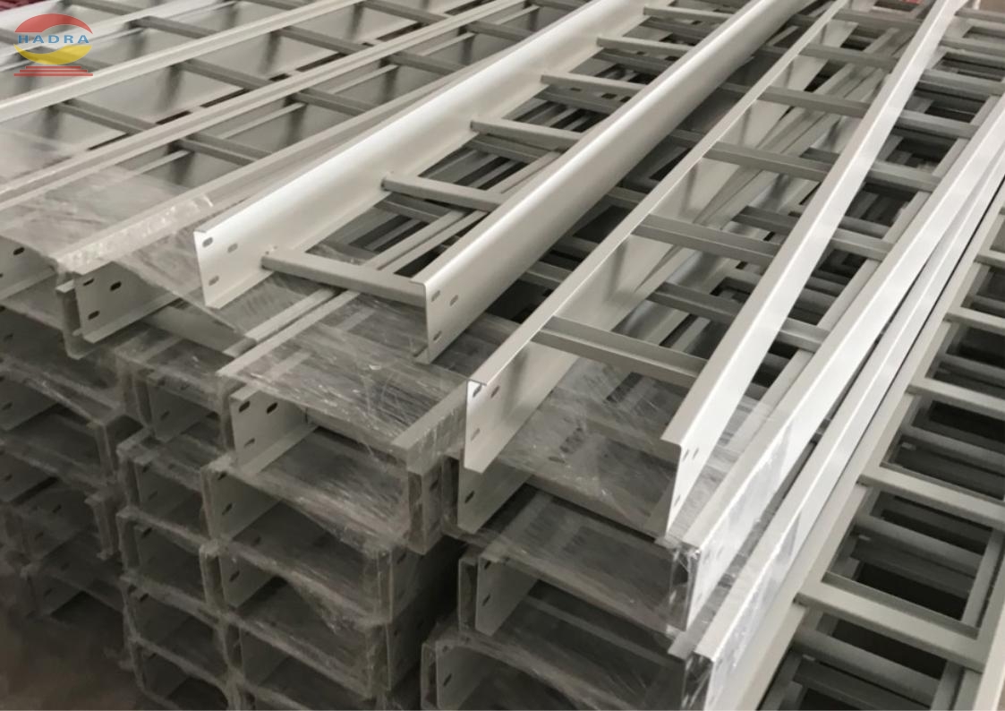 Thang Cáp Điện 300x100: Tính Năng Vượt Trội Trong Các Công Trình Lớn Và Phức Tạp