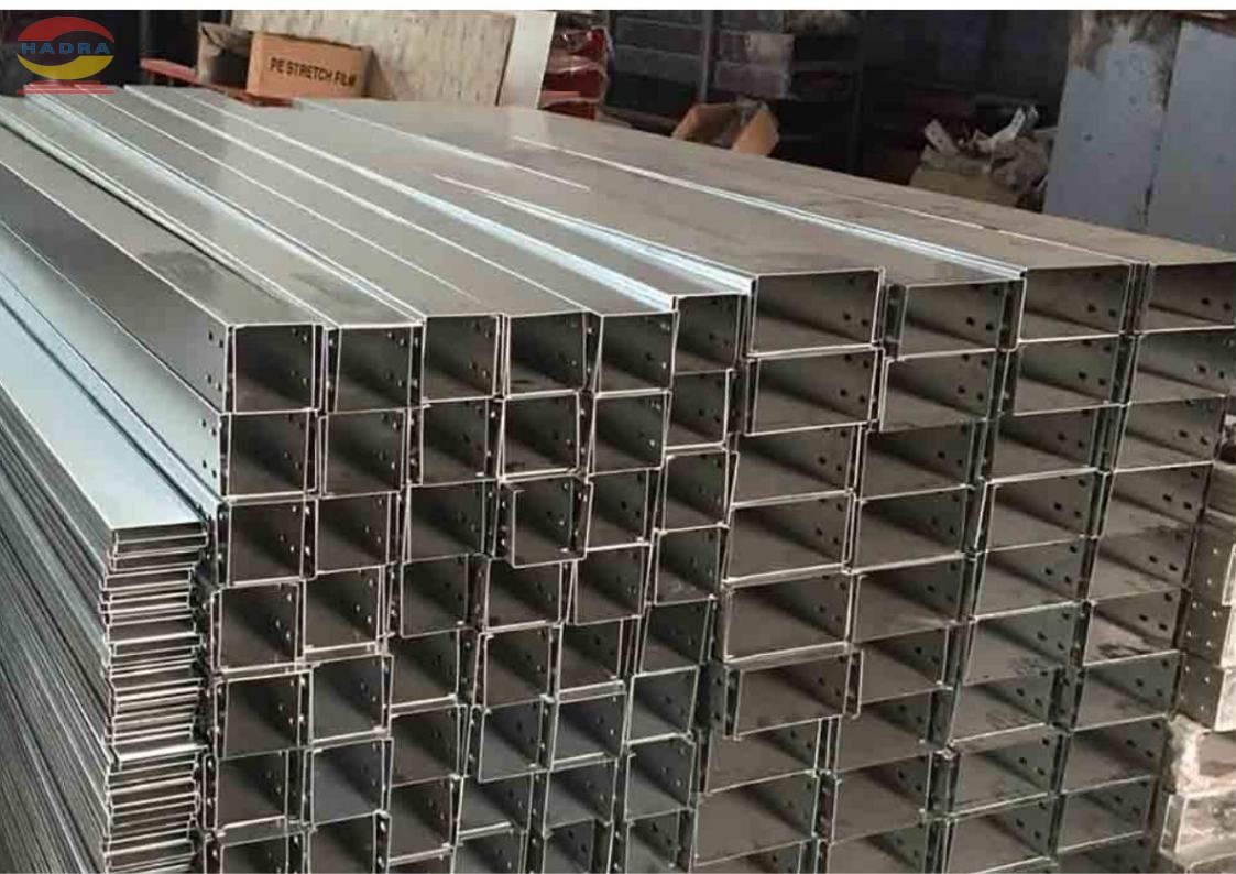 Tại Sao Máng Cáp Tủ Điện Là Giải Pháp Tối Ưu Cho Hệ Thống Điện Trong Tủ?