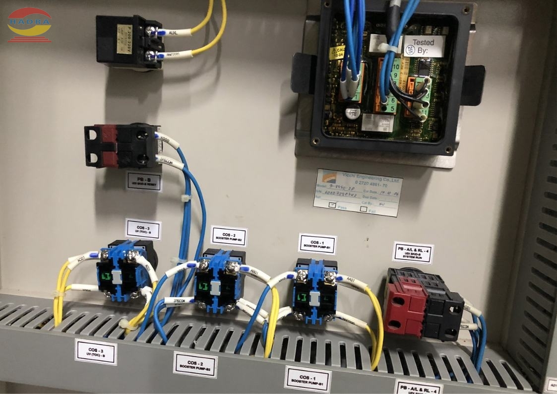 Tại Sao Máng Cáp Tủ Điện Là Giải Pháp Tối Ưu Cho Hệ Thống Điện Trong Tủ?