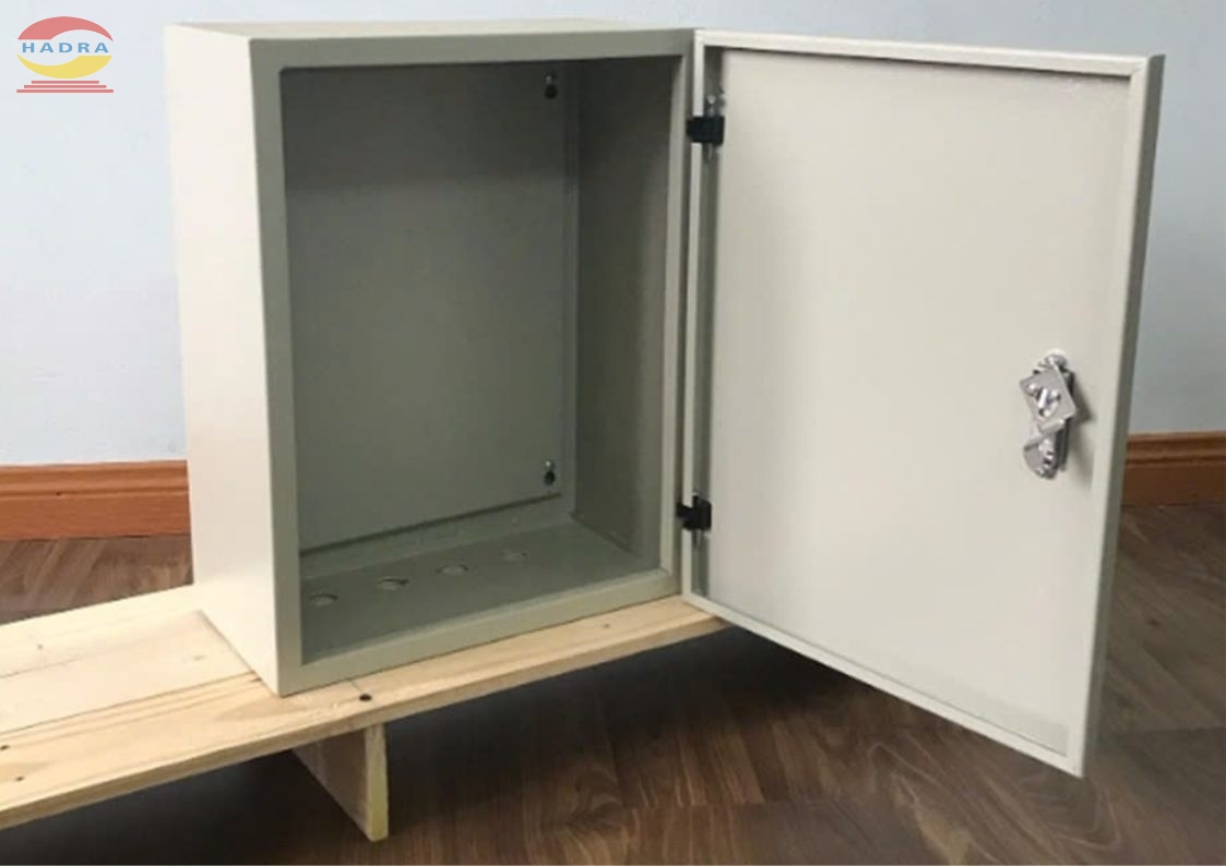 Tủ Điện 300x300x150 - Hướng Dẫn Vệ Sinh, Bảo Dưỡng Chi Tiết